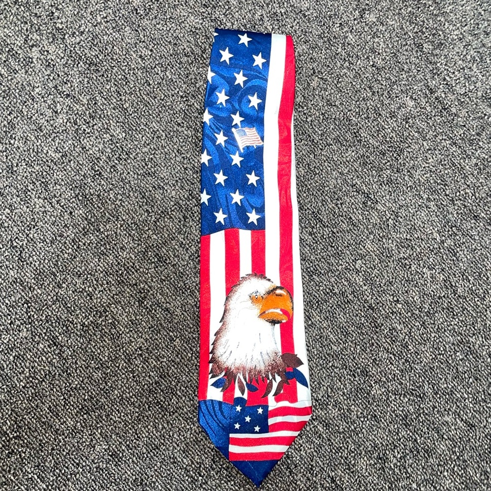 Men’s American Flag Bald Eagle Tie